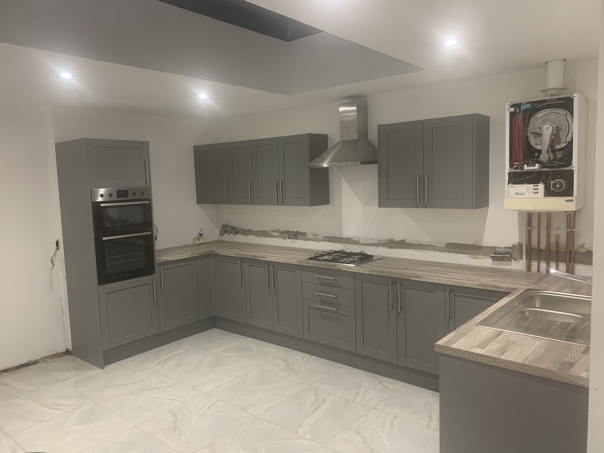 Lukkas Kitchen grey