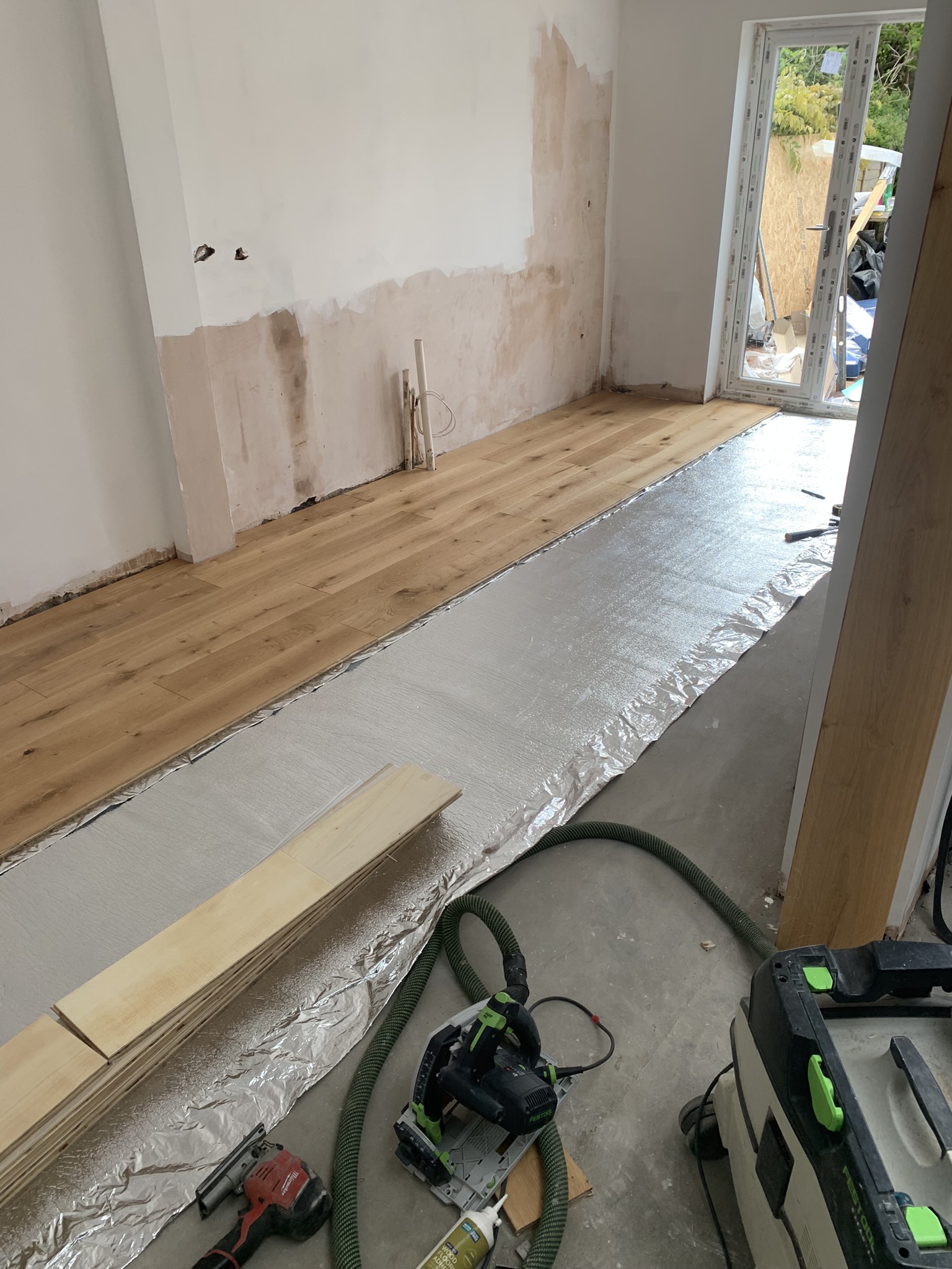 Lukkas Flloring instalation