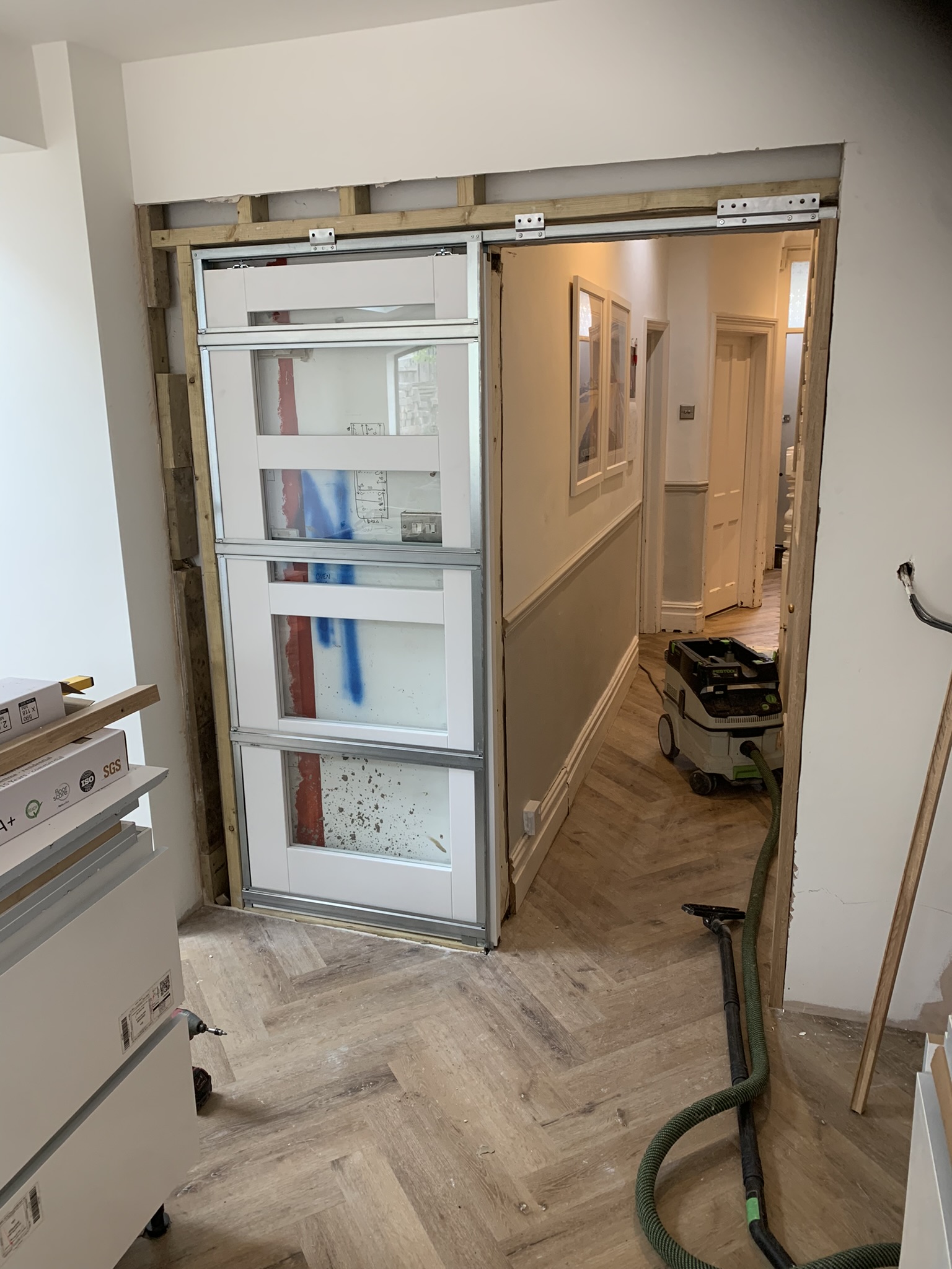 Lukkas Slide in door